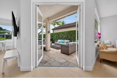 229 E Bayridge Drive, Weston, FL 33326 - Photo 8