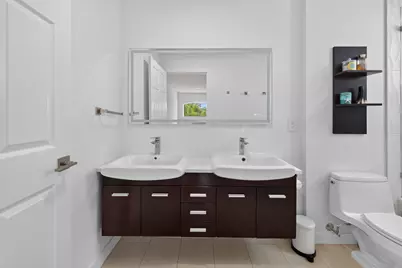 229 E Bayridge Drive, Weston, FL 33326 - Photo 32