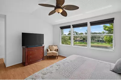 229 E Bayridge Drive, Weston, FL 33326 - Photo 24