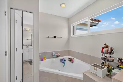 10712 Oak Lake Way, Boca Raton, FL 33498 - Photo 32