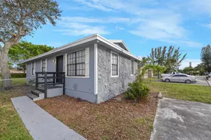 237 SW 11th Ave, Delray Beach, FL 33444 - Photo 16