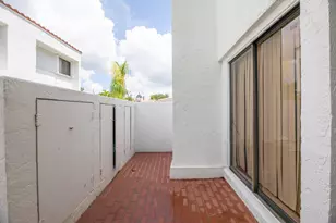 5201 NE 14th Terrace, Fort Lauderdale, FL 33334 - Photo 18