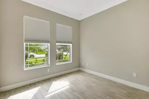 15684 Goldfinch Cir, The Acreage, FL 33470 - Photo 20