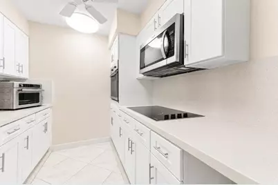 1069 Cornwall D, Boca Raton, FL 33434 - Photo 8
