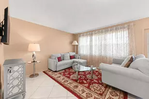 1069 Cornwall D, Boca Raton, FL 33434 - Photo 4