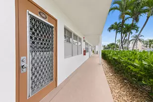 1069 Cornwall D, Boca Raton, FL 33434 - Photo 2