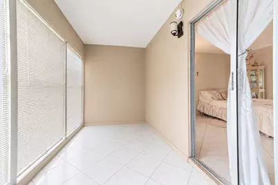 1069 Cornwall D, Boca Raton, FL 33434 - Photo 14