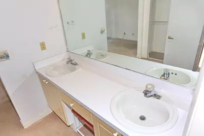 3277 Jog Park Drive, Greenacres, FL 33467 - Photo 32