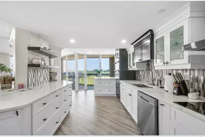 1900 Consulate Place #406, West Palm Beach, FL 33401 - Photo 12