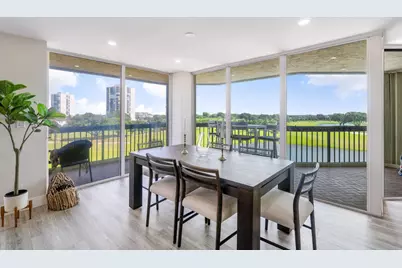 1900 Consulate Place #406, West Palm Beach, FL 33401 - Photo 4