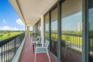 1900 Consulate Pl, West Palm Beach, FL 33401 - Photo 26