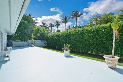 17 E Ocean Avenue, Ocean Ridge, FL 33435 - Photo 38