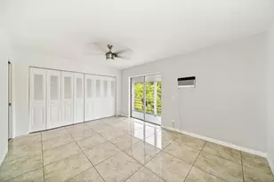 114 Northampton F, West Palm Beach, FL 33417 - Photo 12