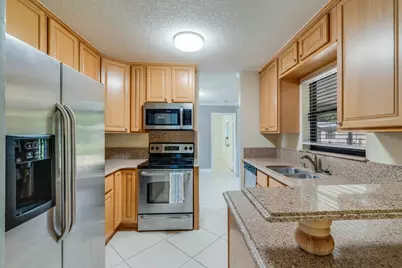 7107 181st Street N, Jupiter, FL 33458 - Photo 10