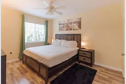 6556 Emerald Dunes Drive #207, West Palm Beach, FL 33411 - Photo 10