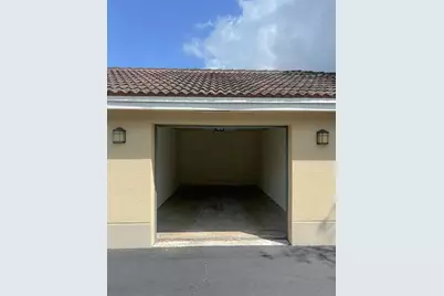 6556 Emerald Dunes Drive #207, West Palm Beach, FL 33411 - Photo 6