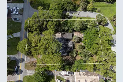 799 Ivory Lane, Haverhill, FL 33415 - Photo 2