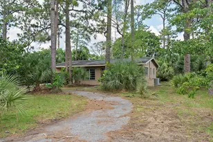 799 Ivory Ln, Haverhill, FL 33415 - Photo 4