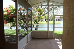 266 River Bluff Ln, Royal Palm Beach, FL 33411 - Photo 4