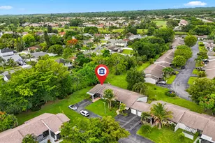 10 Seneca Ct, Royal Palm Beach, FL 33411 - Photo 30