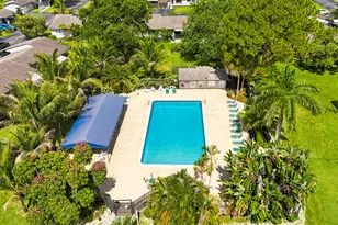 10 Seneca Ct, Royal Palm Beach, FL 33411 - Photo 16