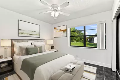 10 Seneca Court, Royal Palm Beach, FL 33411 - Photo 4