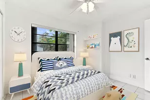 10 Seneca Ct, Royal Palm Beach, FL 33411 - Photo 20