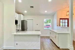 9905 159th Ct N, Jupiter, FL 33478 - Photo 2