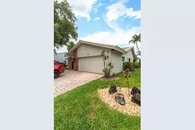 5557 N Cameo Drive N, Boca Raton, FL 33433 - Photo 36