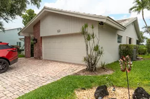 5557 N Cameo Dr N, Boca Raton, FL 33433 - Photo 34