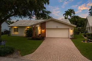 5557 N Cameo Dr N, Boca Raton, FL 33433 - Photo 1