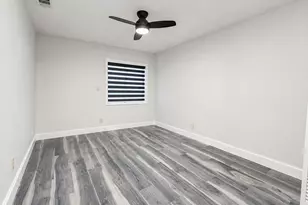 5557 N Cameo Dr N, Boca Raton, FL 33433 - Photo 38