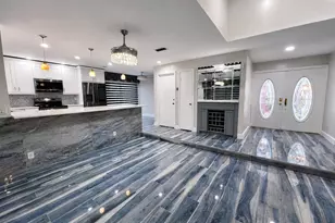 5557 N Cameo Dr N, Boca Raton, FL 33433 - Photo 10