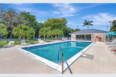 701 Avenue L #Apt 204a, Delray Beach, FL 33483 - Photo 8