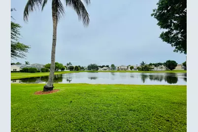 137 Canterbury Place, Royal Palm Beach, FL 33414 - Photo 30