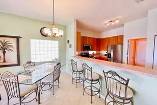 137 Canterbury Pl, Royal Palm Beach, FL 33414 - Photo 10