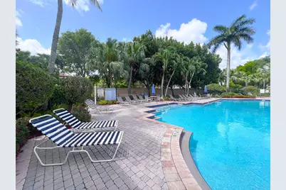 137 Canterbury Place, Royal Palm Beach, FL 33414 - Photo 38