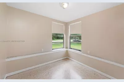 640 SW 5th Avenue, Florida City, FL 33034 - Photo 4