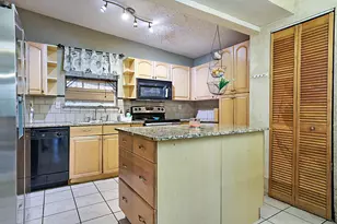 764 Camellia Dr, Royal Palm Beach, FL 33411 - Photo 12