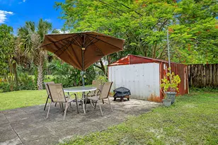 764 Camellia Dr, Royal Palm Beach, FL 33411 - Photo 24