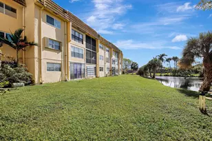 8225 Sunrise Lakes Blvd, Sunrise, FL 33322 - Photo 24