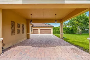 3263 SW 138th Way, Davie, FL 33330 - Photo 4