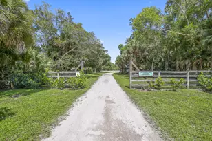 790 E Rambling Dr, Wellington, FL 33414 - Photo 52