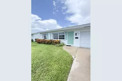 1308 SW 24th Street, Boynton Beach, FL 33426 - Photo 2