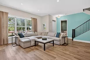 2609 NE 14th Ave, Wilton Manors, FL 33334 - Photo 2