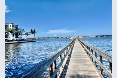 621 Windward Circle S, Boynton Beach, FL 33435 - Photo 2