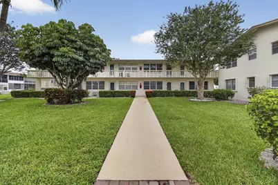 5 Northampton A #5, West Palm Beach, FL 33417 - Photo 2