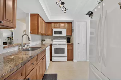 11 Willowbrook Lane #204, Delray Beach, FL 33446 - Photo 14