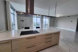 17301 Biscayne Blvd, North Miami Beach, FL 33160 - Photo 8
