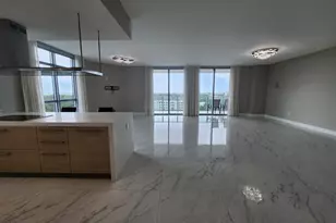 17301 Biscayne Blvd, North Miami Beach, FL 33160 - Photo 4